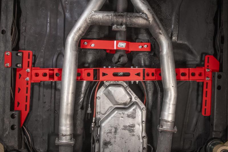 UMI Performance 3108-R - UMI3108-R - UMI Performance 78-88 GM G-Body Modular Adjustable Transmission Crossmember - Red - Shipped in Europe - Tuningsupply.com