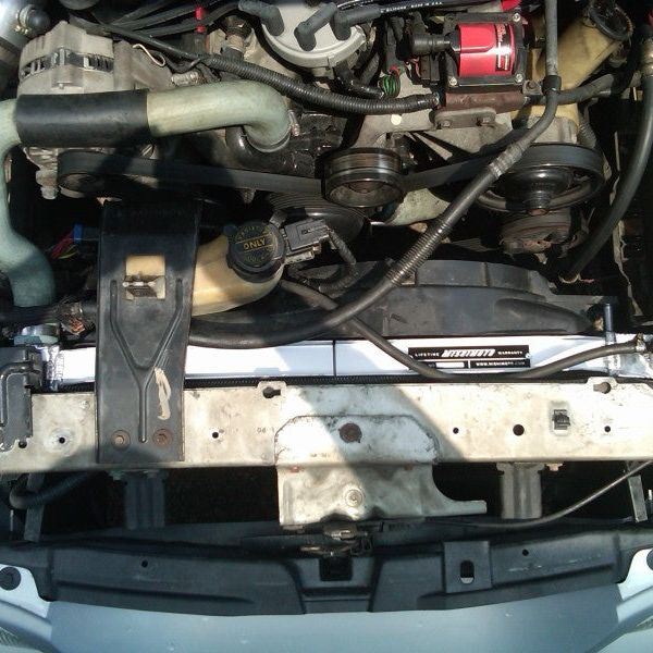 Mishimoto MMRAD-MUS-94B - MISMMRAD-MUS-94B - Mishimoto 94-95 Ford Mustang w/ Stabilizer System Manual Aluminum Radiator - Shipped in Europe - Tuningsupply.com