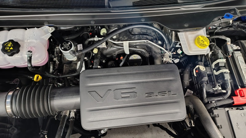 J&L 3126P-C - JLT3126P-C - J&L 19-25 Ram 1500 3.6L Oil Separator 3.0 PCV Side -Clear Anodized - Shipped in Europe - Tuningsupply.com