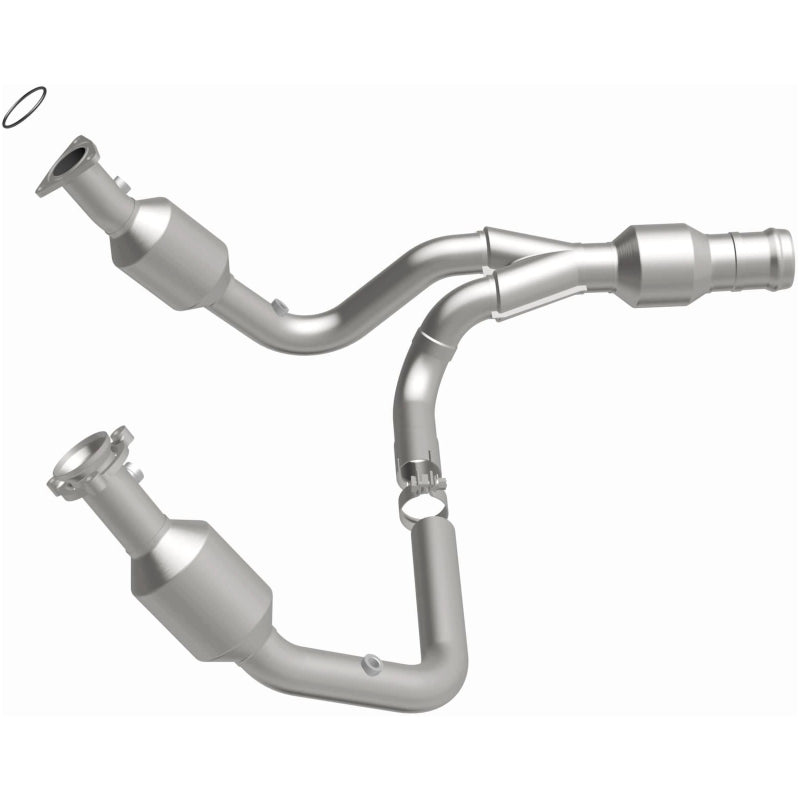 Magnaflow 52617 - MAG52617 - MagnaFlow Direct Fit Catalytic Converter 2015 GMC Yukon XL V8 6.2L - Shipped in Europe - Tuningsupply.com