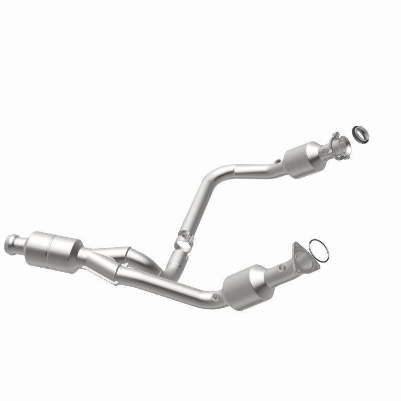 Magnaflow 52642 - MAG52642 - MagnaFlow Conv Direct Fit 14-16 GMC Sierra 1500 V6 4.3L - Shipped in Europe - Tuningsupply.com