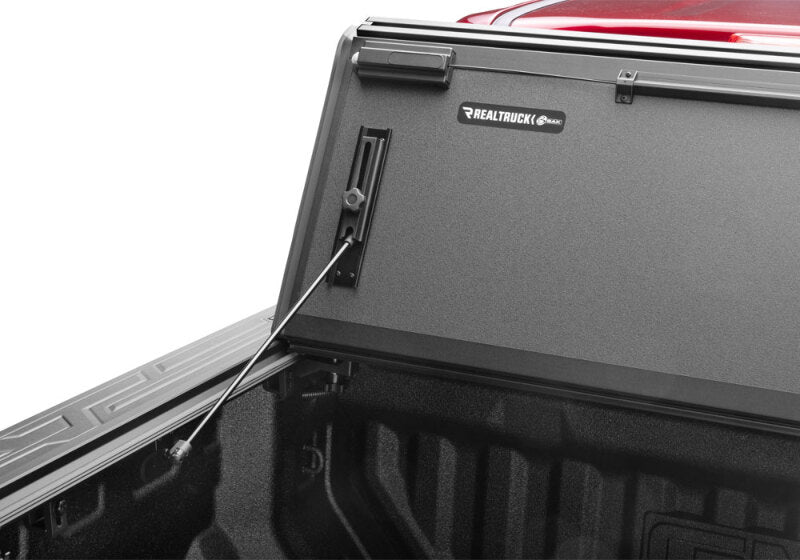 BAK - BAK448446 - BAK 2024 Toyota Tacoma 5ft Bed BAKFlip MX4 Bed Cover - Shipped in Europe - Tuningsupply.com