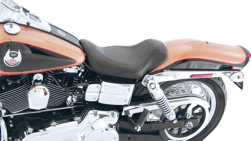 Mustang Motorcycle 76580 - MMP76580 - Mustang 06-17 Harley Dyna Tripper Solo Seat - Black - Shipped in Europe - Tuningsupply.com