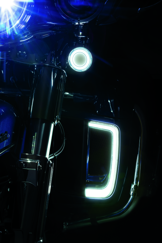 Kuryakyn 5063 - KUR5063 - Kuryakyn Tracer Lower Fairing Grill Chrome - Shipped in Europe - Tuningsupply.com