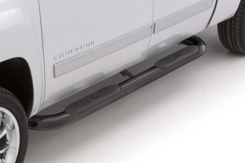 LUND 23488964 - LND23488964 - Lund 2019 Chevy Silverado 1500 Crew Cab 4in. Oval Curved Steel Nerf Bars - Black - Shipped in Europe - Tuningsupply.com