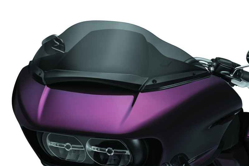 Kuryakyn 2633 - KUR2633 - Kuryakyn Windshield Side Trims Gloss Black - Shipped in Europe - Tuningsupply.com