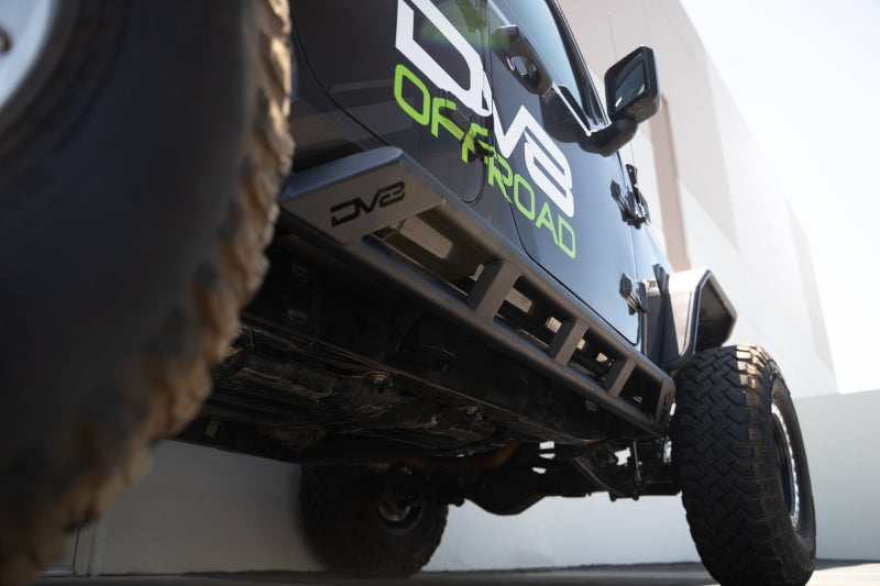 DV8 Offroad - DVESRJL-07 - DV8 Offroad 18-23 Jeep Wrangler JL 4 Door FS-15 Series Rock Sliders - Shipped in Europe - Tuningsupply.com