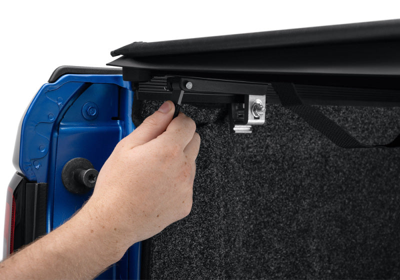 Tonno Pro LR-2055 - TNPLR-2055 - Tonno Pro19-21 Dodge RAM 1500 5.7ft Lo-Roll Tonneau Cover - Shipped in Europe - Tuningsupply.com