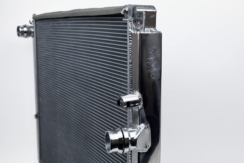 CSF 7226 - CSF7226 - CSF 2020+ Toyota A90/A91 GR Supra / 2019+ BMW Z4 (2.0/3.0L) / 19-21 BMW G2X All-Aluminum Radiator - Shipped in Europe - Tuningsupply.com