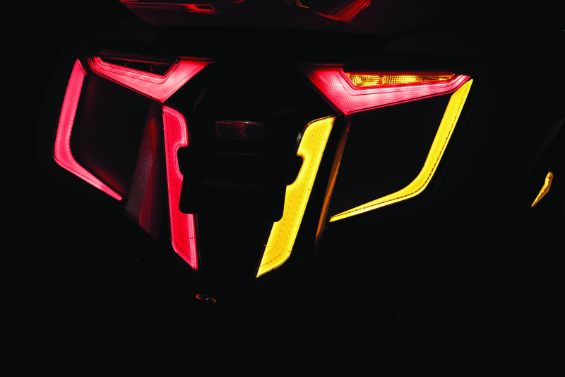 Kuryakyn 3259 - KUR3259 - Kuryakyn Omni L.E.D Rear Fender Cover 18-20 GL1800 Satin Black - Shipped in Europe - Tuningsupply.com