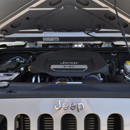 Volant 17636 - VOL17636 - Volant 12-18 Jeep Wrangler 3.6L V6 Pro5 Closed Box Air Intake System - Shipped in Europe - Tuningsupply.com