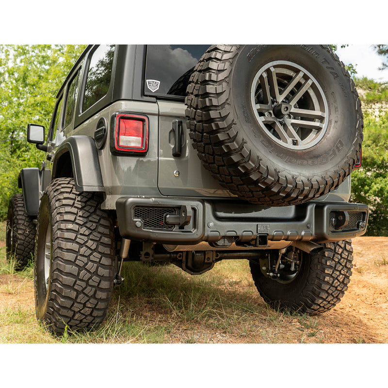 Rugged Ridge 11544.25 - RUG11544.25 - Rugged Ridge Spartacus Rear Bumper Black 18-20 Jeep Wrangler JL - Shipped in Europe - Tuningsupply.com