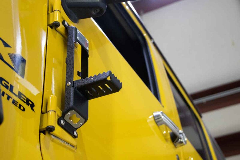 Fishbone Offroad FB21237 - FBOFB21237 - Fishbone Offroad Wrangler JK/JL/ Gladiator Door Mounted Step - Shipped in Europe - Tuningsupply.com