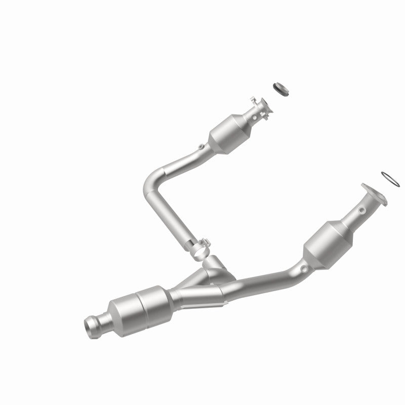Magnaflow 52642 - MAG52642 - MagnaFlow Conv Direct Fit 14-16 GMC Sierra 1500 V6 4.3L - Shipped in Europe - Tuningsupply.com