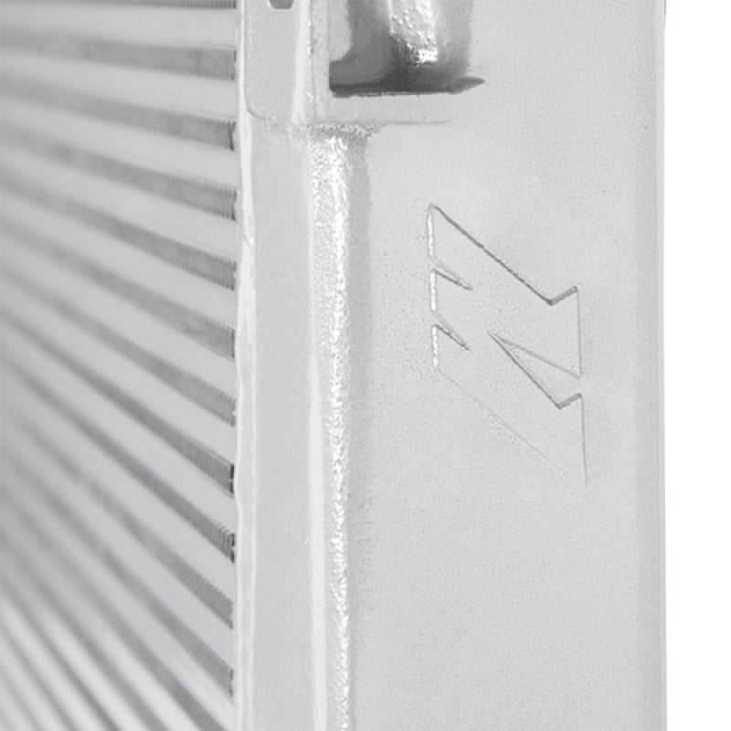 Mishimoto MMINT-DMAX-11SL - MISMMINT-DMAX-11SL - Mishimoto 11+ Chevrolet/GMC Duramax Intercooler (Silver) - Shipped in Europe - Tuningsupply.com