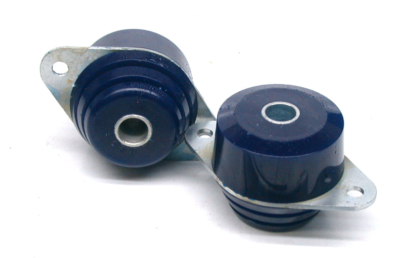 Superpro SPF1992K - SPRSPF1992K - SuperPro 1965 Triumph TR4A Base Rear Differential Mount Bushing Kit - Shipped in Europe - Tuningsupply.com