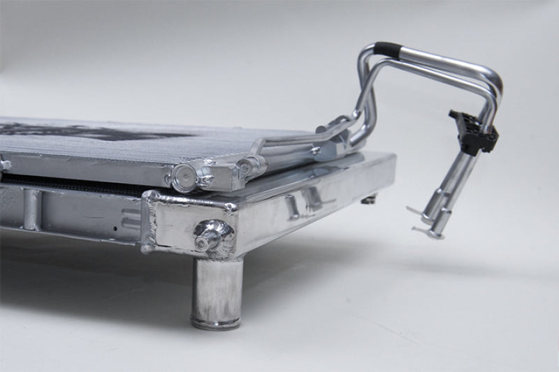 CSF 7012T - CSF7012T - CSF 08-17 Nissan 370Z M/T Radiator - Shipped in Europe - Tuningsupply.com