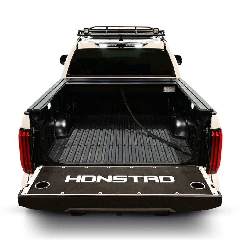 Westin 19-60285 - WES19-60285 - Westin Manual Retractable Tonneau Cover 22-26 Toyota Tundra 5.5ft Bed Black - Shipped in Europe - Tuningsupply.com