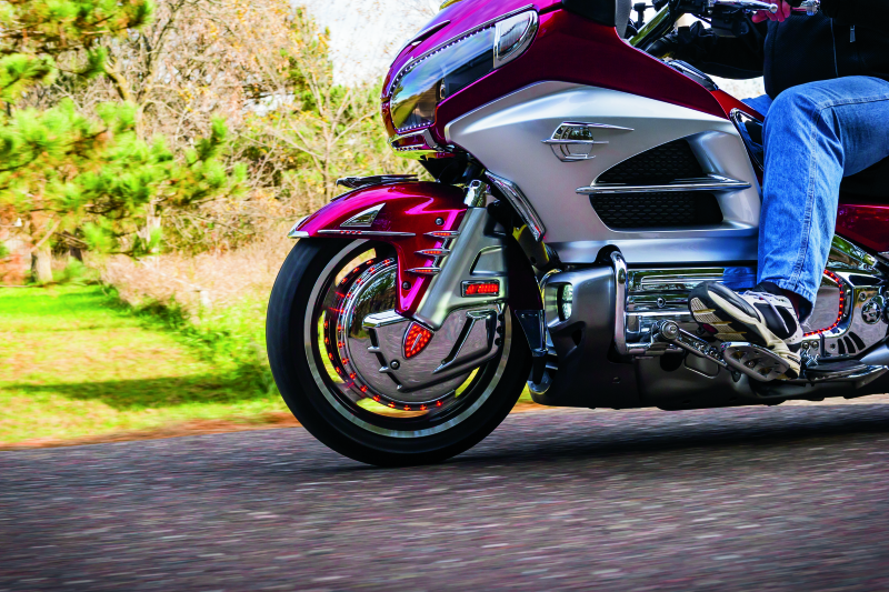 Kuryakyn 7333 - KUR7333 - Kuryakyn Deco Eagle Fender Ornament 01-22 Honda GL1800 Chrome - Shipped in Europe - Tuningsupply.com