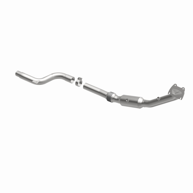 Magnaflow 22-139 - MAG22-139 - MagnaFlow Left Side Direct Fit Catalytic Converter 15-17 Chrysler 300 3.6L (4-Bolt Flange) - Shipped in Europe - Tuningsupply.com