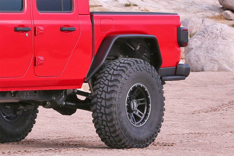 Fabtech FTS24248 - FABFTS24248 - Fabtech 20-21 Jeep Gladiator 4WD Rear Steel Tube Fenders - Shipped in Europe - Tuningsupply.com