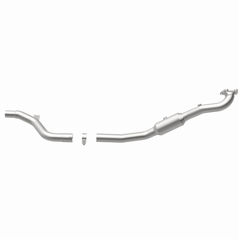 Magnaflow 22-141 - MAG22-141 - MagnaFlow Right Side Direct Fit Catalytic Converter 15-17 Chrysler 300 3.6L (4-Bolt Flange) - Shipped in Europe - Tuningsupply.com