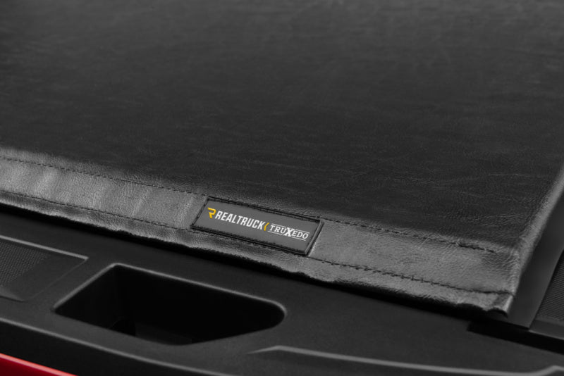 Truxedo 550001 - TRX550001 - Truxedo 2023 GMC Canyon/Chevrolet Colorado 5ft 2in Lo Pro Bed Cover - Shipped in Europe - Tuningsupply.com
