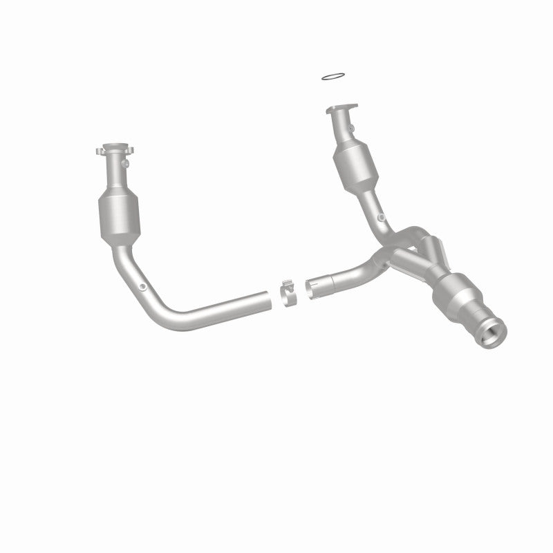 Magnaflow 52617 - MAG52617 - MagnaFlow Direct Fit Catalytic Converter 2015 GMC Yukon XL V8 6.2L - Shipped in Europe - Tuningsupply.com