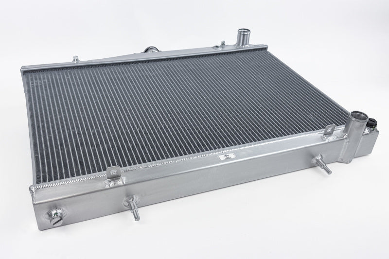 CSF 7230B - CSF7230B - CSF 94-98 Nissan GT-R / GTS R33 High-Performance All-Aluminum Radiator - Black - Shipped in Europe - Tuningsupply.com