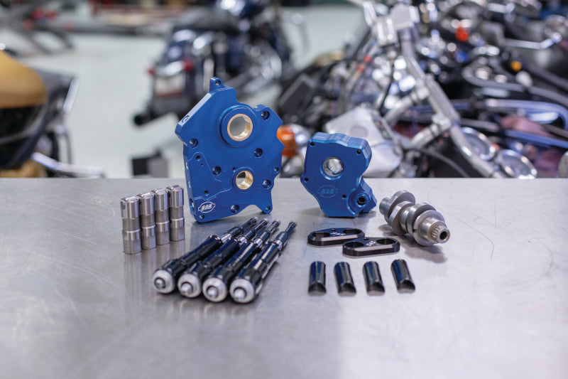 S&S Cycle 310-1011B - SSC310-1011B - S&S Cycle 2017+ Oil Cooled M8 Models Chain Drive 465C Cam Chest Kit w/ Black Pushrod Tubes - Shipped in Europe - Tuningsupply.com