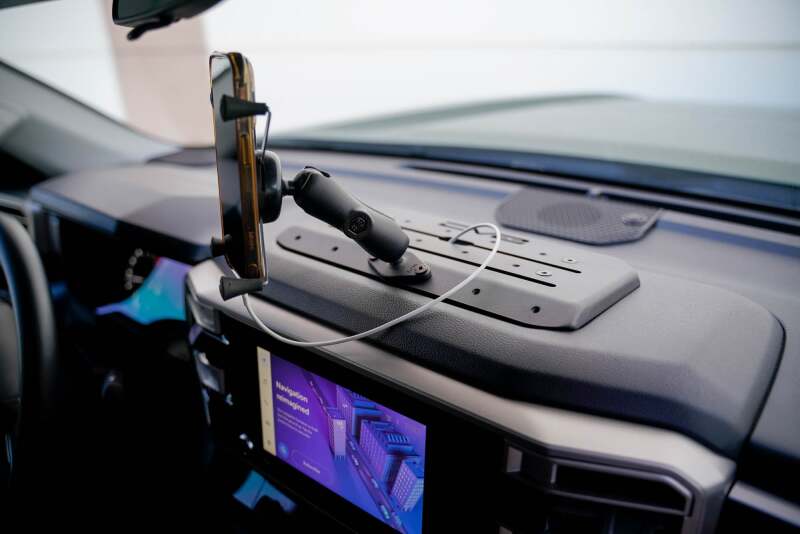 DV8 Offroad DMT2-01 - DVEDMT2-01 - DV8 22-23 Toyota Tundra + Sequoia Digital Device Dash Mount - Shipped in Europe - Tuningsupply.com