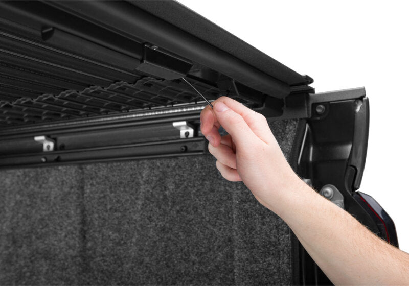 BAK - BAK80440 - BAK 2022+ Toyota Tundra 5.5ft Bed Revolver X4S Bed Cover - Shipped in Europe - Tuningsupply.com