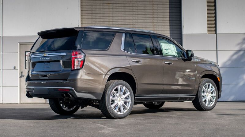 Borla 140856BC - BOR140856BC - Borla 21-22 Chevrolet Tahoe 5.3L V8 2/4WD 4DR 3in/2.75in Touring Cat-Back Exhaust -Black Chrome Tips - Shipped in Europe - Tuningsupply.com