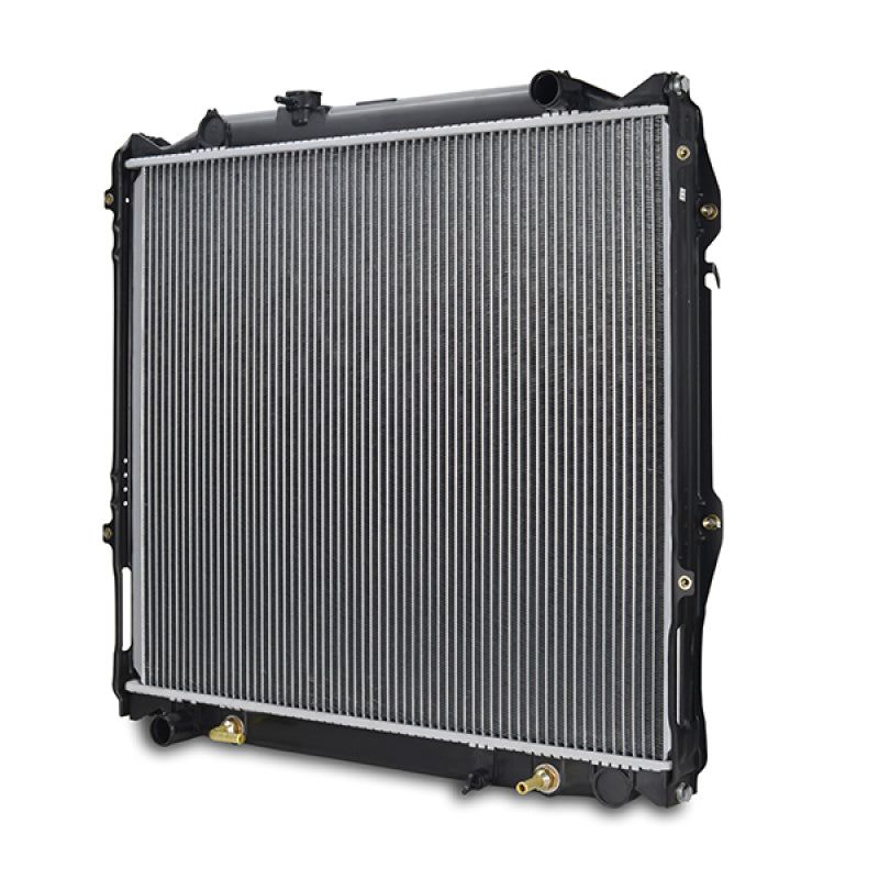 Mishimoto R1998-AT - MISR1998-AT - Mishimoto Toyota 4 Runner Replacement Radiator 1996-2002 - Shipped in Europe - Tuningsupply.com