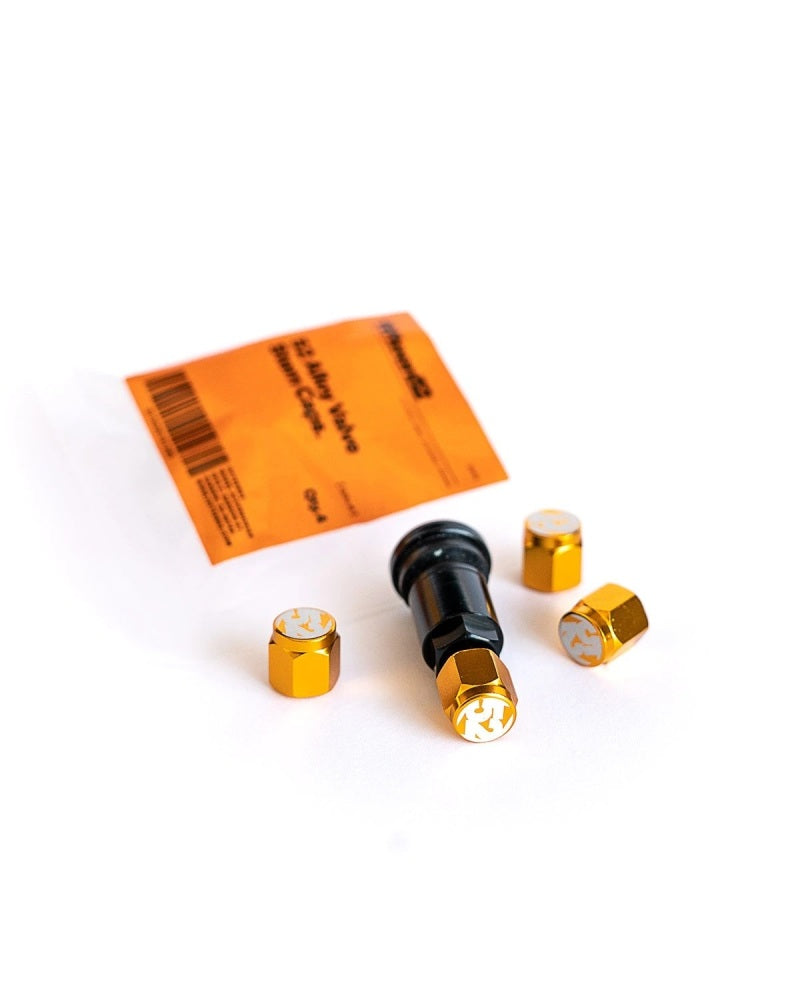 fifteen52 52-VALVE-PACK-GOLD - FFT52-VALVE-PACK-GOLD - Fifteen52 Valve Stem Cap Set - Gold - 4 Pieces - Shipped in Europe - Tuningsupply.com