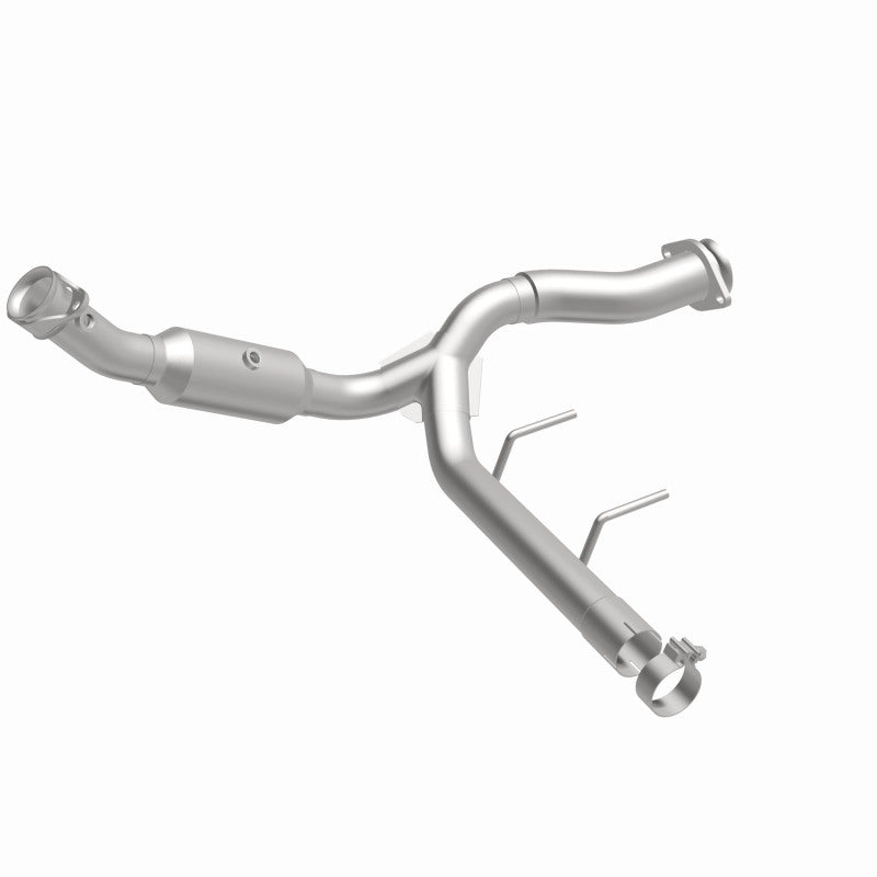 Magnaflow 21-470 - MAG21-470 - MagnaFlow Right Side Direct Fit Catalytic Converter 15-17 Ford F-150 5.0L - Shipped in Europe - Tuningsupply.com