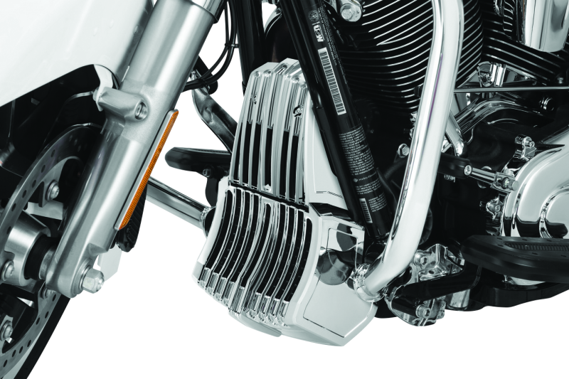 Kuryakyn 6417 - KUR6417 - Kuryakyn Oil Cooler Cover Chrome - Shipped in Europe - Tuningsupply.com