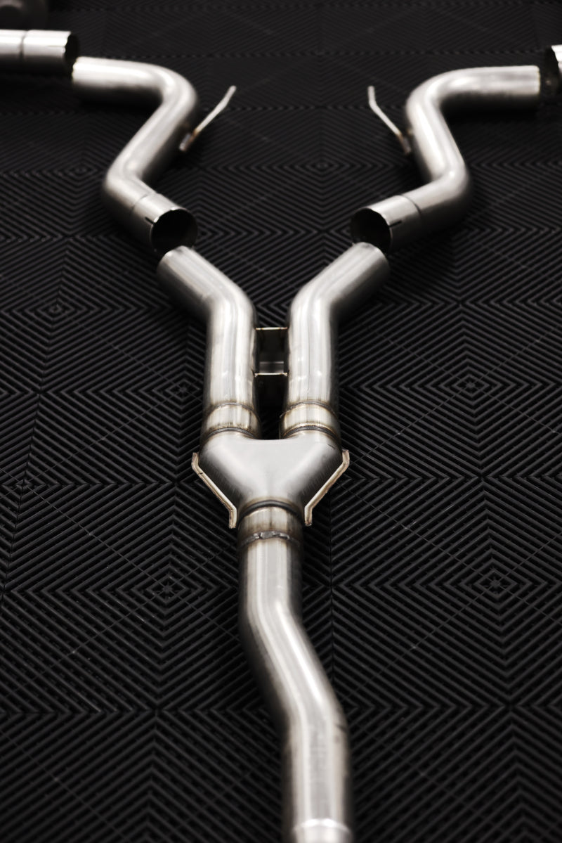 MBRP PS72233CF - MBRPS72233CF - MBRP 18-22 Ford Mustang 2.3L Ecoboost 3in Cat-Back Exhaust w/ Quad Carbon Fiber SS Tips - T304 - Shipped in Europe - Tuningsupply.com
