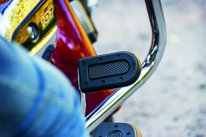 Kuryakyn 7040 - KUR7040 - Kuryakyn Heavy Industry Brake Pedal Satin Black - Shipped in Europe - Tuningsupply.com