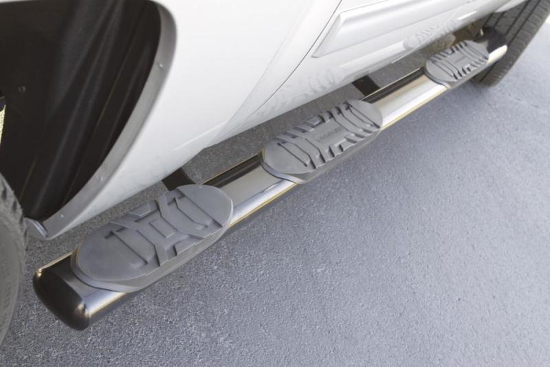 LUND 24489011 - LND24489011 - Lund 2019 Chevy Silverado 1500 CC (5.5in Bed Rocker Panel) 5in. Oval WTW SS Nerf Bars - Polished - Shipped in Europe - Tuningsupply.com