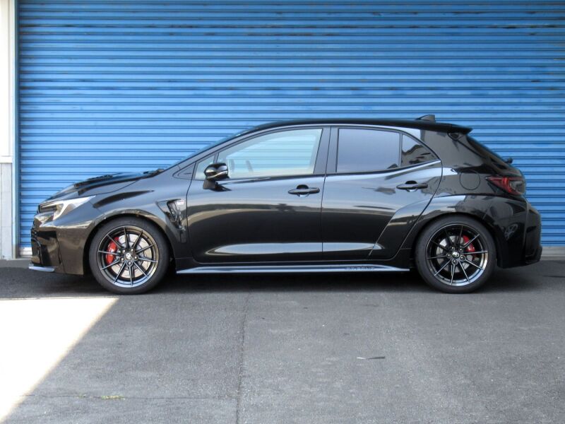 HKS 80330-AT030 - HKS80330-AT030 - HKS 2023+ Toyota GR Corolla Hipermax MAX S GZEA14H Full Kit - Shipped in Europe - Tuningsupply.com