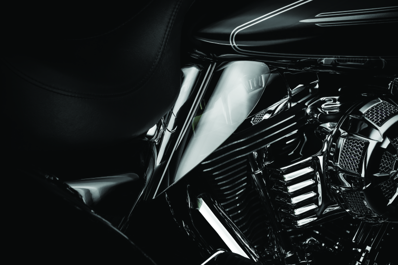 Kuryakyn 1316 - KUR1316 - Kuryakyn Saddle Shields Heat Deflectors 09-Up Touring Smoke - Shipped in Europe - Tuningsupply.com
