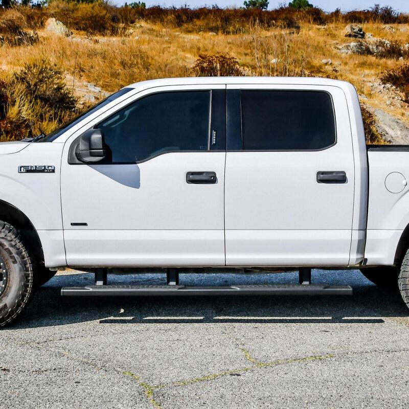 Westin 28-521095 - WES28-521095 - Westin Ram 15-26 Ford F-150 / 17-26 Ford F-250 & F350 Crew Cab R5 XD Nerf Step Bars - Black - Shipped in Europe - Tuningsupply.com