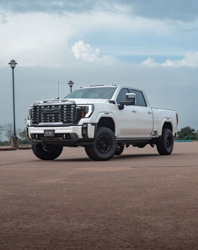 Cognito 110-P0926 - COG110-P0926 - Cognito 11-19 Chevy/GMC Silv/Sierra 2500/3500 HD 2WD/4WD 3in Premier Leveling Kit w/ Fox PSRR 2.0 - Shipped in Europe - Tuningsupply.com