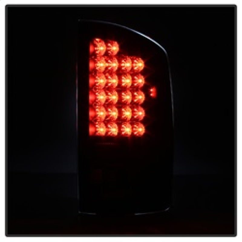 SPYDER 5078094 - SPY5078094 - Spyder Dodge Ram 02-06 1500/Ram 2500/3500 03-06 LED Tail Light Black Smoke ALT-YD-DRAM02-LED-BSM - Shipped in Europe - Tuningsupply.com