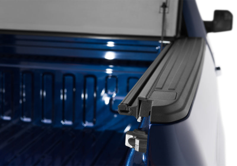 BAK - BAK1126339 - BAK 21-22 Ford F-150 (Incl. 2022 Lightning) BAKFlip FiberMax 5.7ft Bed Cover - Shipped in Europe - Tuningsupply.com