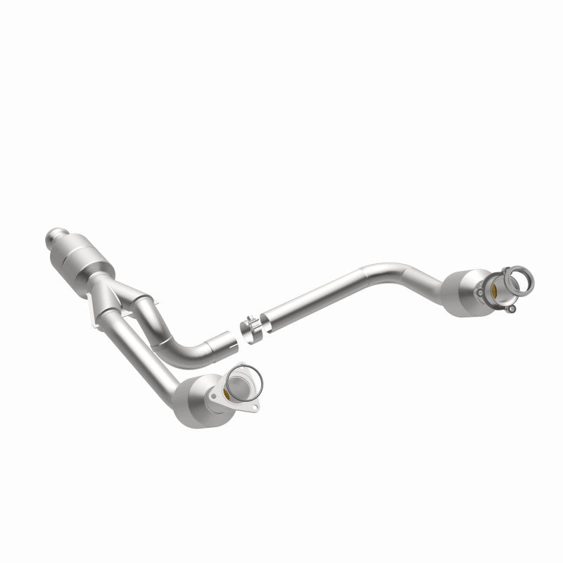 Magnaflow 52642 - MAG52642 - MagnaFlow Conv Direct Fit 14-16 GMC Sierra 1500 V6 4.3L - Shipped in Europe - Tuningsupply.com