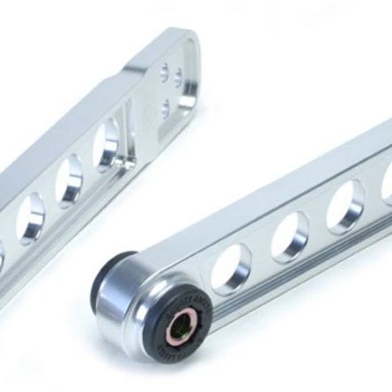 Skunk2 Racing 542-05-0225 - SKK542-05-0225 - Skunk2 01-05 Honda Civic Clear Anodized Rear Lower Control Arm (Includes Socket Tool) - Shipped in Europe - Tuningsupply.com