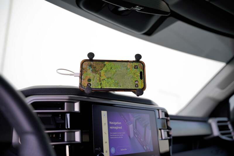 DV8 Offroad DMT2-01 - DVEDMT2-01 - DV8 22-23 Toyota Tundra + Sequoia Digital Device Dash Mount - Shipped in Europe - Tuningsupply.com