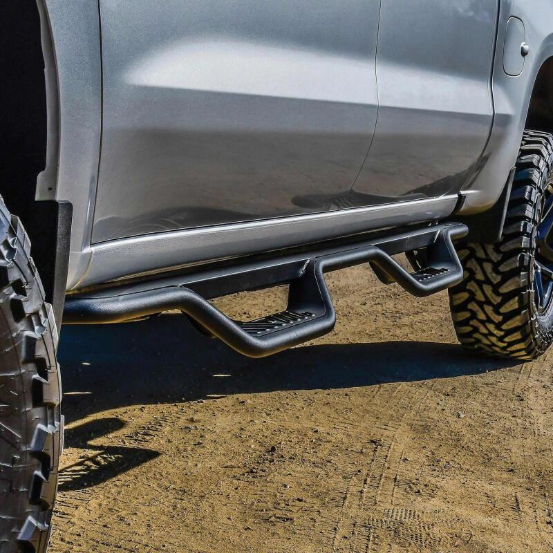 Westin 20-14135 - WES20-14135 - Westin 19-22 Chevrolet Silverado / GMC Sierra Crew Cab Outlaw Nerf Step Bars - Shipped in Europe - Tuningsupply.com